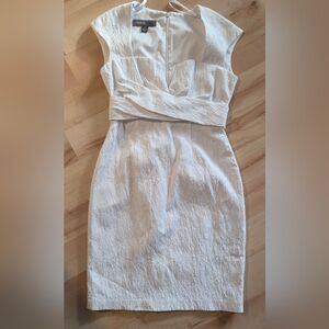 Donna Ricco Elegant White Textured Mini Dress